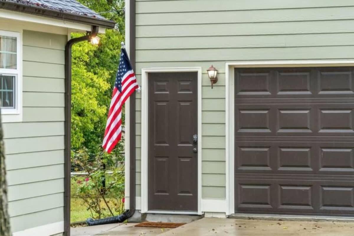 The Campbell Carriage House Clarksville Exterior foto
